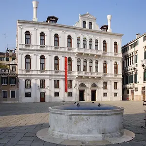 https://ruzzini-palace.hotelinveneto.com
